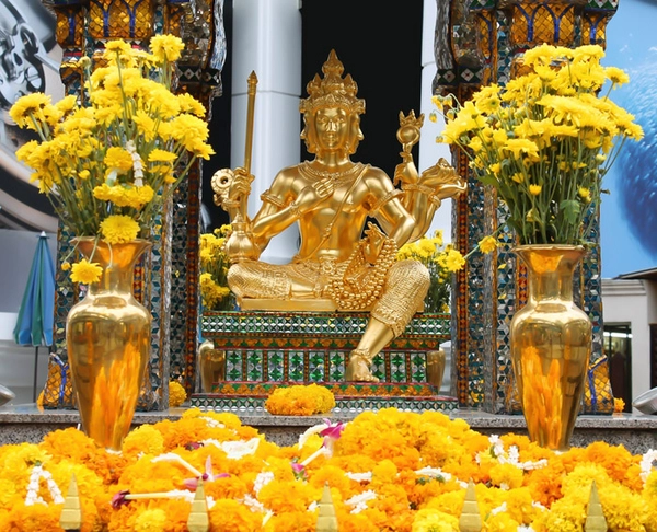 Đền Erawan: Ngôi đền linh thiêng giữa thủ đô Bangkok sầm uất