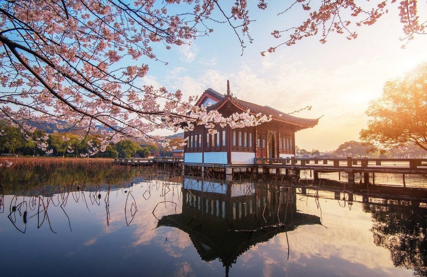 Chiêm Ngưỡng Vẻ Đẹp Thơ Mộng Tựa Tiên Cảnh Của Tây Hồ Hàng Châu